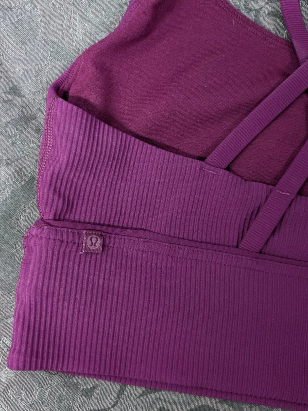 Lululemon size 6 sports bra